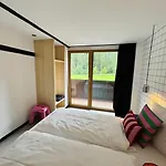 Kwt 山林小屋 *