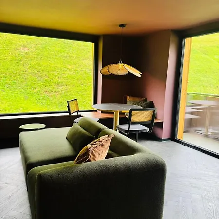 Lodge Kwt *