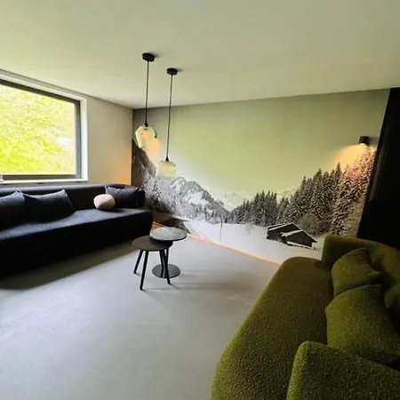 Kwt Lodge