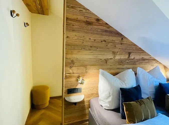 Alojamento de Turismo Selvagem Kwt Mittelberg