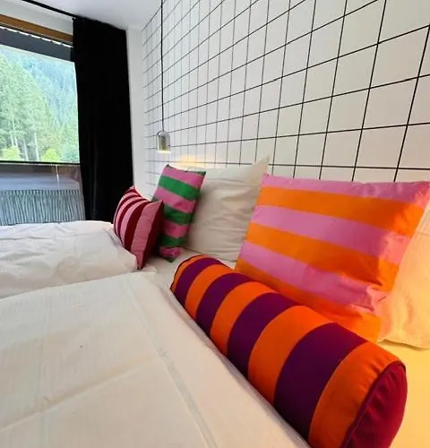 Alojamento de Turismo Selvagem Kwt Mittelberg